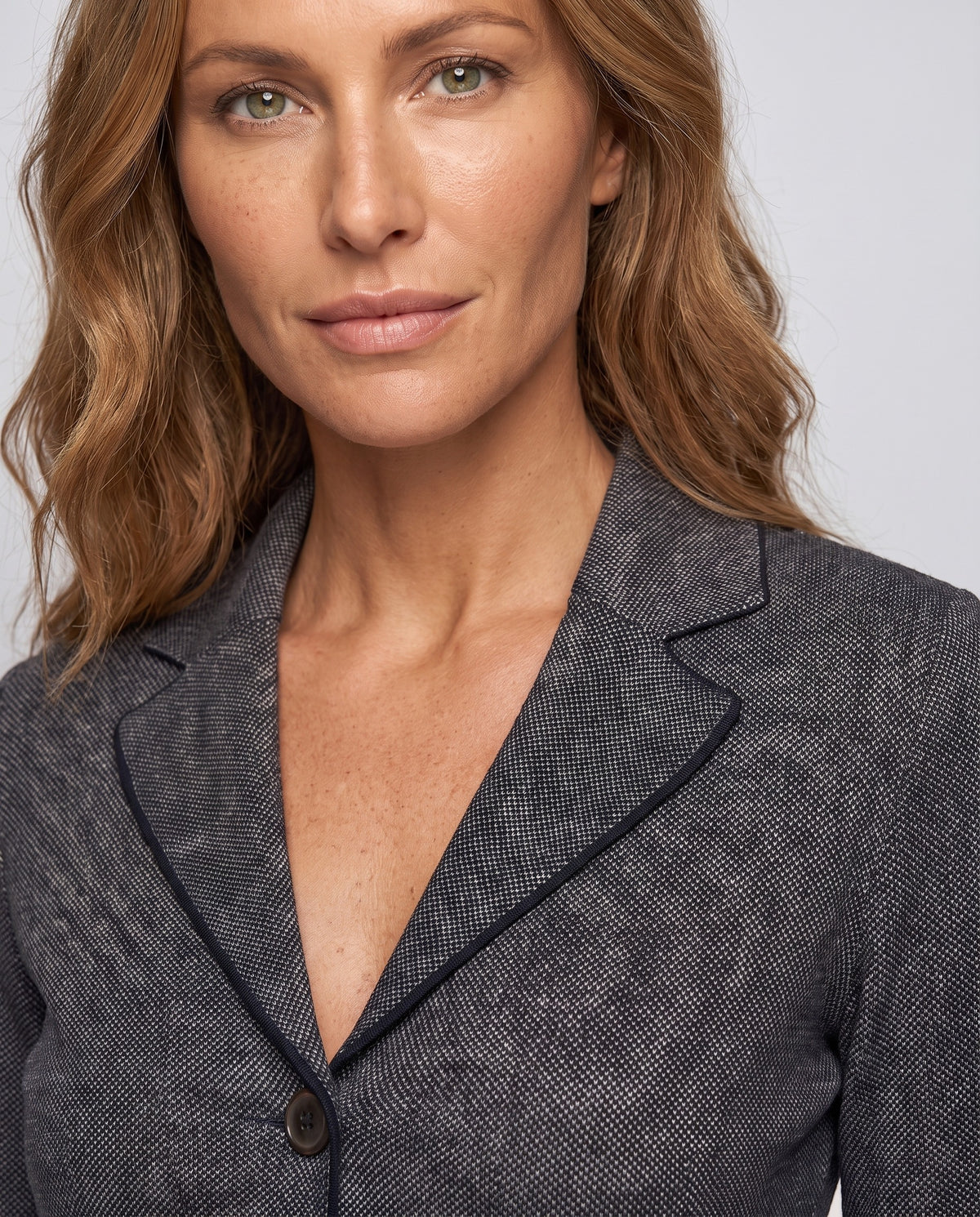 Tweed Notch Collar Cardigan in Black, knit texture and collar detail — Kinross 90% wool / 10% cashmere at Island Cashmere