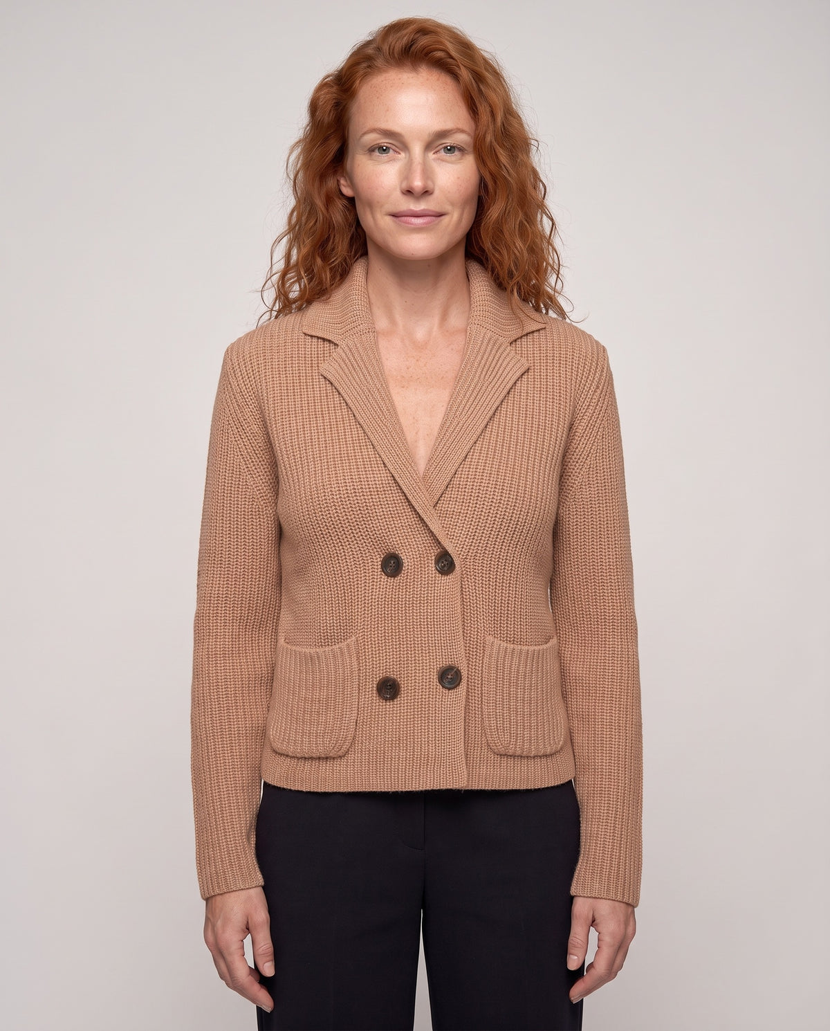 Rib Notch Collar Cardigan in Scotch, close-up of the collar and front detail — Kinross 90% wool / 10% cashmere at Island Cashmere